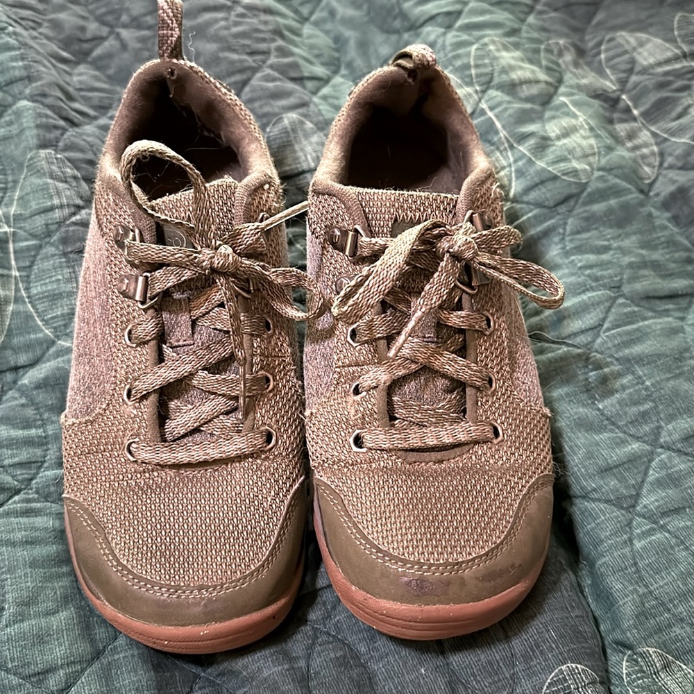 Chaco Kanarra casual shoes, green, size 6.5